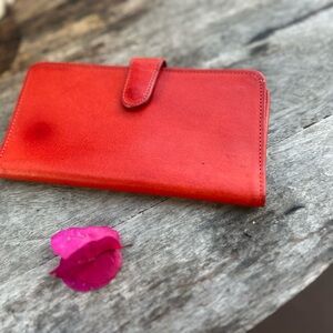 Authentic Vintage COACH cowhead Red Leather Long Wallet Exquiste